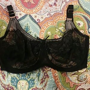 Smart and sexy 38DD lace bra